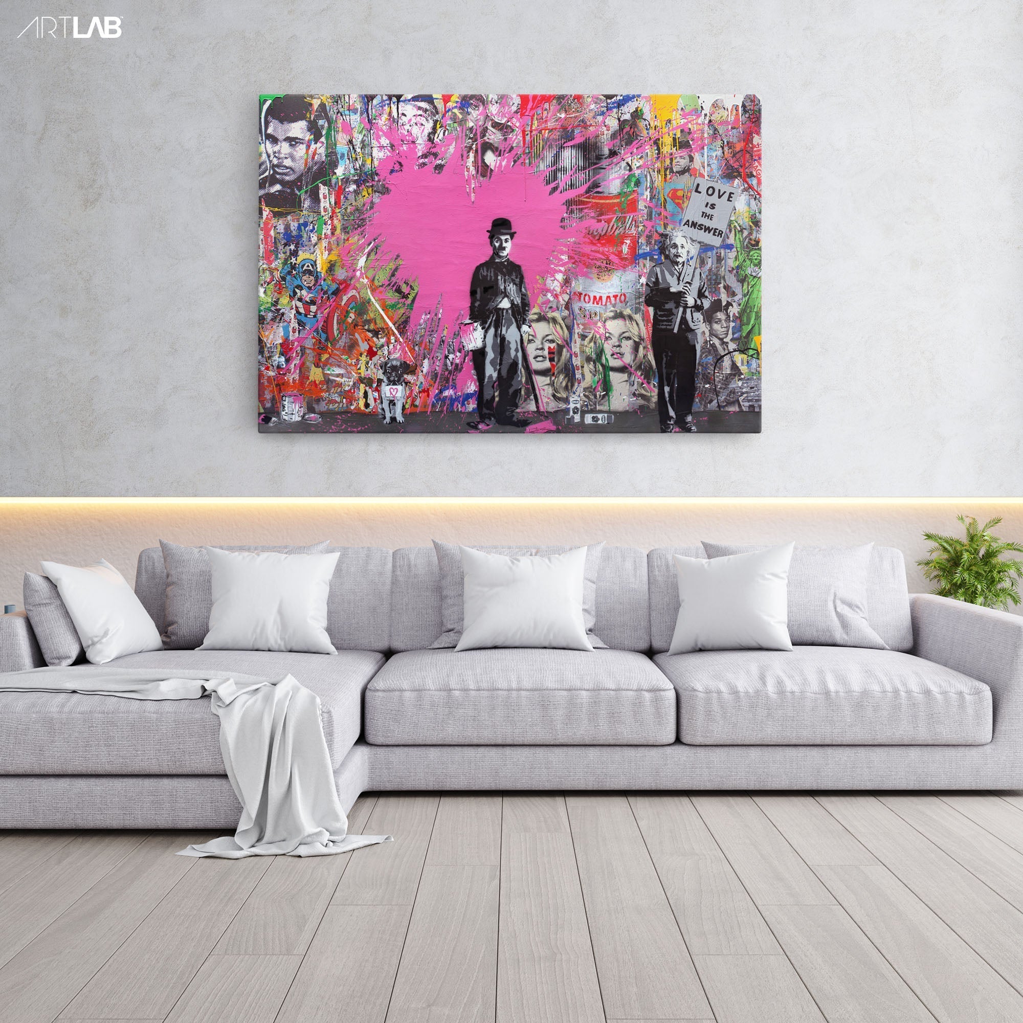 Pink Loves Art